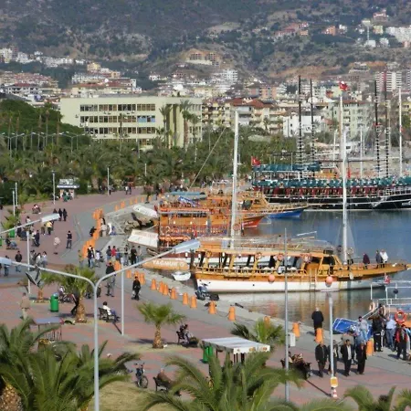 Imagine You And Your Family Renting This Luxury In Alanya, Close To The Beach, 1031 Villa