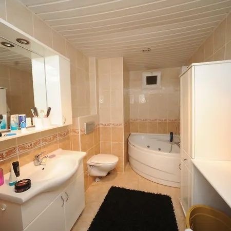 Villa Imagine You And Your Family Renting This Luxury In Alanya, Close To The Beach, 1031 Alanya