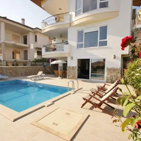 Villa Imagine You And Your Family Renting This Luxury In Alanya, Close To The Beach, 1031 *